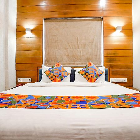 Fabhotel Kyra - Near Airport Road Ahmedabad Buitenkant foto