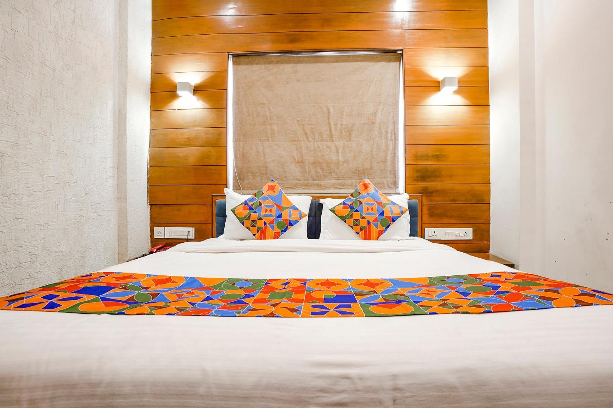 Fabhotel Kyra - Near Airport Road Ahmedabad Buitenkant foto
