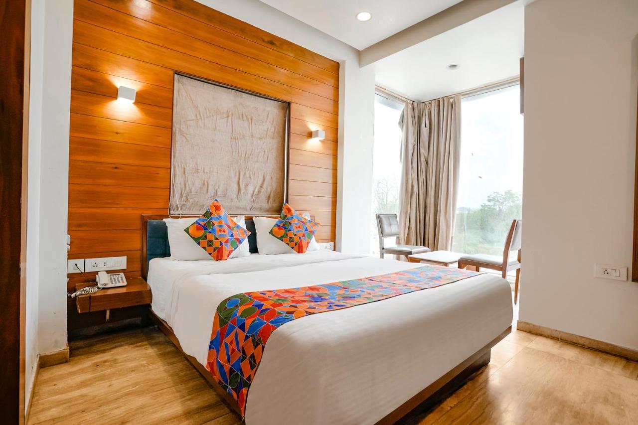 Fabhotel Kyra - Near Airport Road Ahmedabad Buitenkant foto