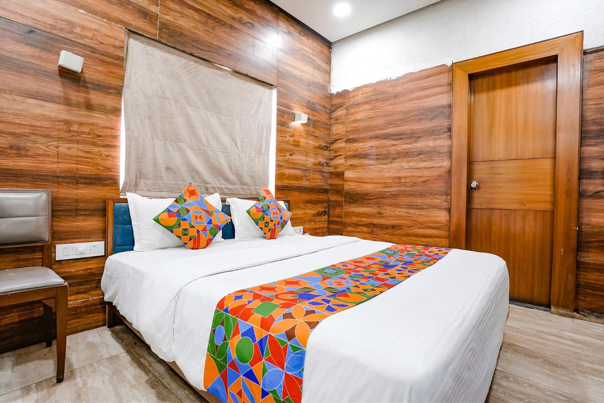 Fabhotel Kyra - Near Airport Road Ahmedabad Buitenkant foto