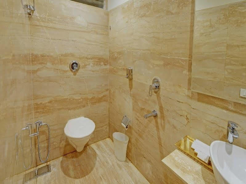 Fabhotel Kyra - Near Airport Road Ahmedabad Buitenkant foto
