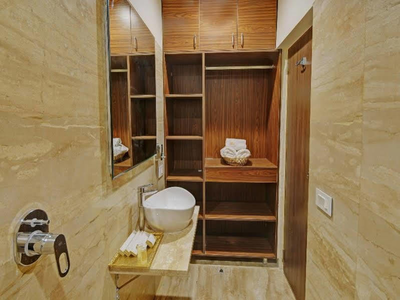 Fabhotel Kyra - Near Airport Road Ahmedabad Buitenkant foto